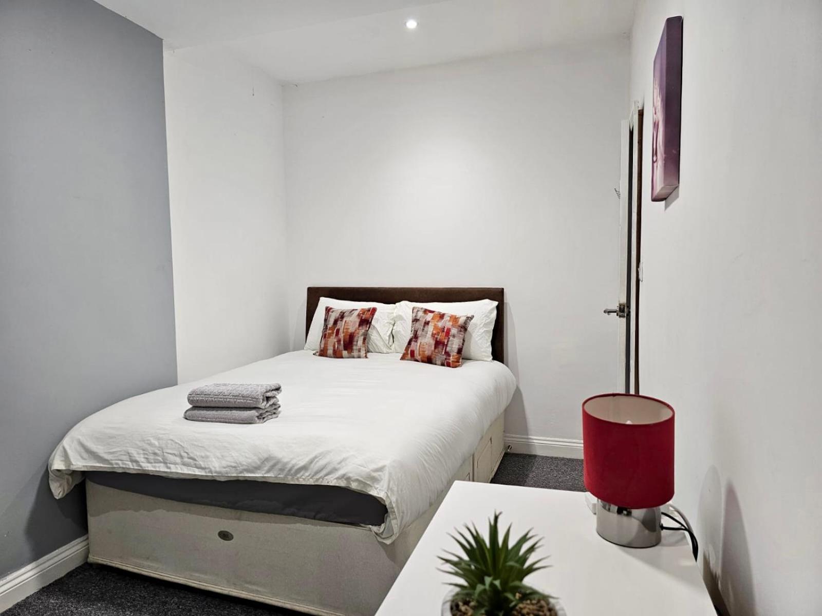 Spacious With Private Living Hospedagem domiciliar *